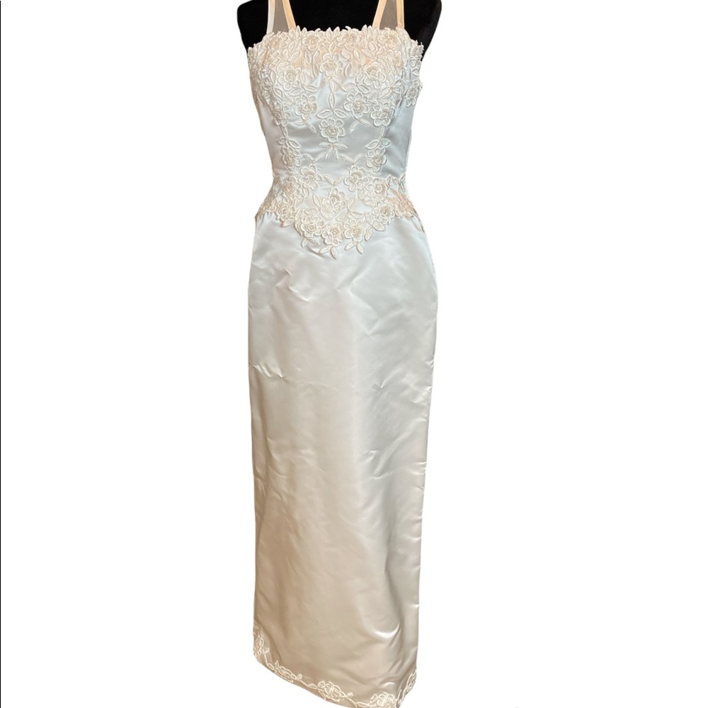 Michaelangelou gown
